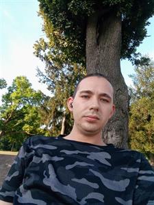 Péter 25 éves férfi, Borsod-Abaúj-Zemplén megye
