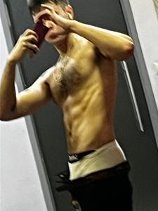 Peter 30 éves férfi, Budapest