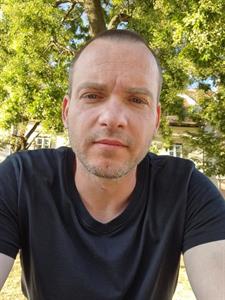 Péter 45 éves férfi, Győr-Moson-Sopron megye