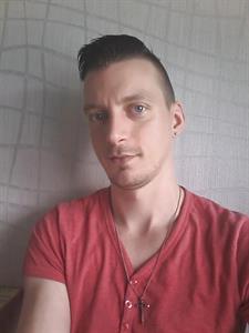 Péter1981 43 éves férfi, Budapest