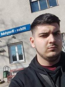 Peti 24 éves férfi, Baranya megye