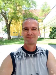 Peti 48 éves férfi, Veszprém megye