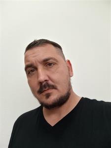 Peti 35 éves férfi, Győr-Moson-Sopron megye