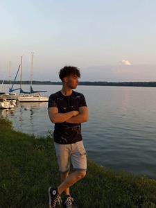 Peti 29 éves férfi, Budapest