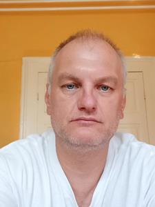 Peti 52 éves férfi, Jász-Nagykun-Szolnok megye