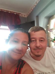 Piroska 44 és 43 éves nő, Vas megye