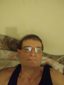 Rabbel 64 éves férfi, Pest megye