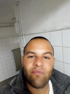 Rezsike 33 éves férfi, Győr-Moson-Sopron megye