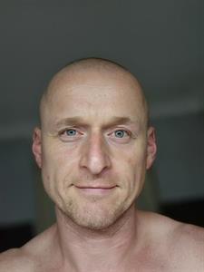 Richard 42 éves férfi, Zala megye