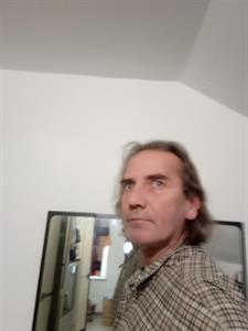 Ricsi 53 éves férfi, Pest megye