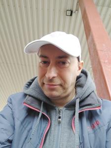 Róbert 40 éves férfi, Szabolcs-Szatmár-Bereg megye