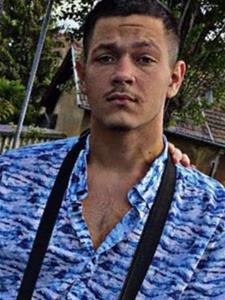 Roland 19 éves férfi, Budapest