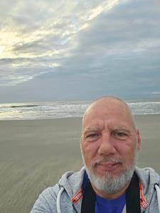 Roland 48 éves férfi, Budapest