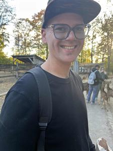 Roli 33 éves férfi, Győr-Moson-Sopron megye