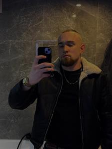 Roli 21 éves férfi, Komárom-Esztergom megye