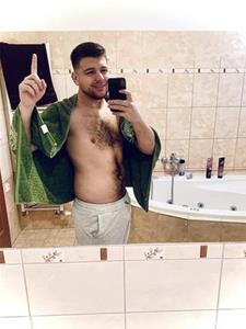 Rony24 24 éves férfi, Budapest
