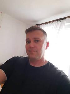 Sanya 43 éves férfi, Győr-Moson-Sopron megye