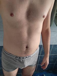 Sanya29 34 éves férfi, Pest megye