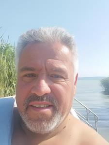 Sanyi 54 éves férfi, Pest megye