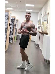 Scofild 44 éves férfi, Győr-Moson-Sopron megye