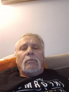 Senior 73 éves férfi, Pest megye