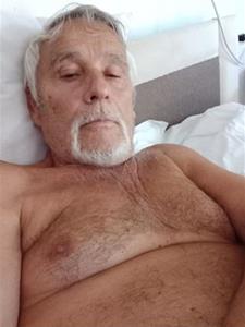 Senior 74 éves férfi, Pest megye