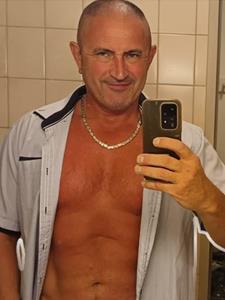 Sombuki 50 éves férfi, Veszprém megye