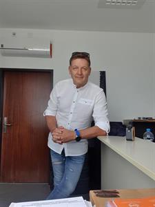 Steffy 57 éves férfi, Győr-Moson-Sopron megye