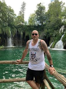 Steve 39 éves férfi, Budapest