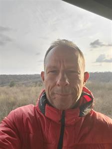 Steve 50 éves férfi, Budapest