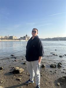 Stoner 19 éves férfi, Budapest