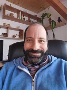 Sün 41 éves férfi, Komárom-Esztergom megye