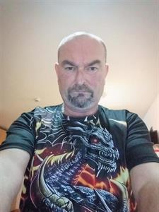 Szaszo 52 éves férfi, Komárom-Esztergom megye