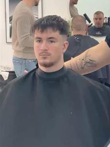 Szebi 20 éves férfi, Jász-Nagykun-Szolnok megye