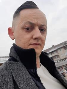 Szimi 37 éves férfi, Satu Mare