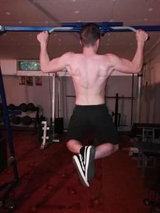 Szkinii 28 éves férfi, Győr-Moson-Sopron megye