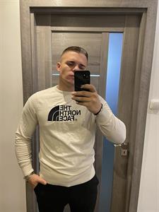 Tamás 24 éves férfi, Pest megye