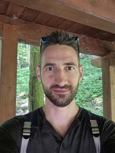 Tatai33 33 éves férfi, Komárom-Esztergom megye