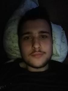 Tibi 25 éves férfi, Trnavský