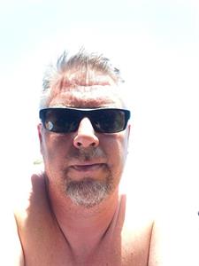 Tibi 51 éves férfi, Győr-Moson-Sopron megye