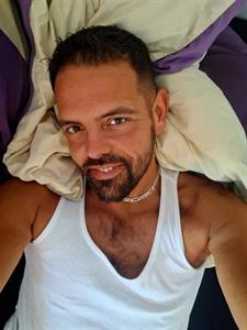 TJay85 40 éves férfi, Komárom-Esztergom megye