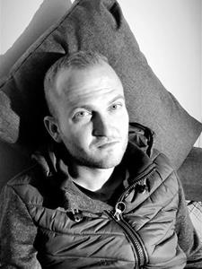Dave 42 éves férfi, Pest megye