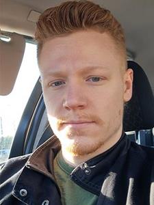 Tom 28 éves férfi, Budapest