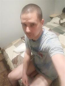 Tom  31 éves férfi, Budapest