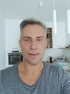 Tomi 42 éves férfi, Győr-Moson-Sopron megye