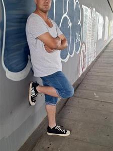 Tomi 31 éves férfi, Budapest