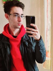 Tomi 20 éves férfi, Budapest