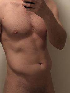 Tomi 43 éves férfi, Budapest