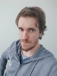 Tomi 36 éves férfi, Csongrád megye