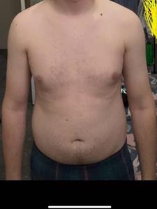 Tomi 29 éves férfi, Budapest